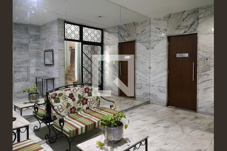 Fachada e portaria de apartamento para alugar com 1 quarto, 53m² em Tijuca, Rio de Janeiro