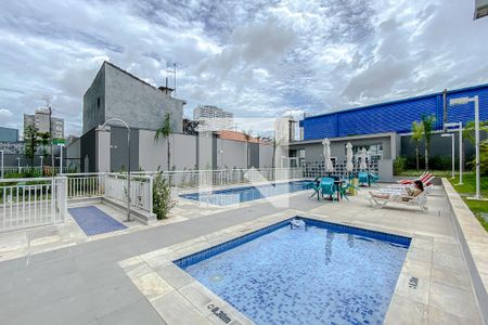 Apartamento para alugar com 38m², 2 quartos e sem vaga Apartamento para alugar com 38m², 2 quartos e sem vagaÁrea comum - Piscina
