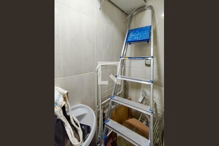 Apartamento à venda com 68m², 2 quartos e 1 vagaBanheiro de serviço