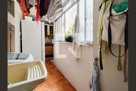 Apartamento à venda com 68m², 2 quartos e 1 vagaÁrea de Serviço