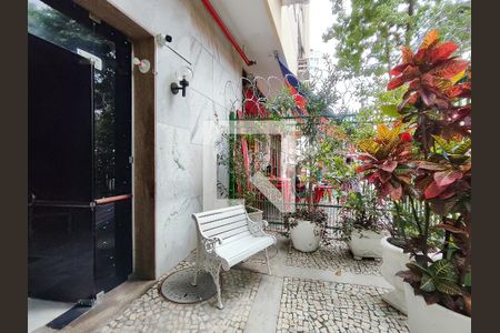 Apartamento à venda com 68m², 2 quartos e 1 vagaFachada e portaria