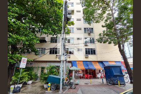 Apartamento à venda com 68m², 2 quartos e 1 vagaFachada e portaria