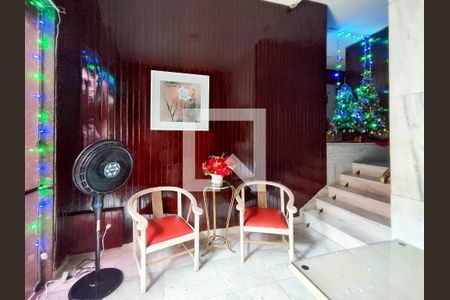 Apartamento à venda com 68m², 2 quartos e 1 vagaFachada e portaria