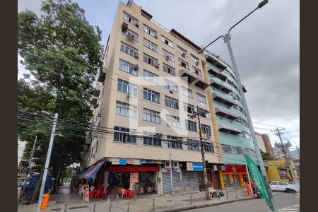 Apartamento à venda com 68m², 2 quartos e 1 vagaFachada e portaria