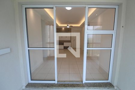 Apartamento para alugar com 70m², 2 quartos e 1 vagaVaranda da sala