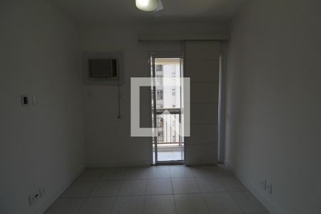 Suíte de apartamento para alugar com 2 quartos, 70m² em Jacarepaguá, Rio de Janeiro