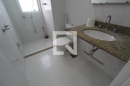 Apartamento para alugar com 70m², 2 quartos e 1 vagaBanheiro da suíte