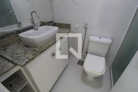 Apartamento para alugar com 70m², 2 quartos e 1 vagaBanheiro do corredor