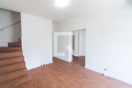 Sala de casa para alugar com 4 quartos, 110m² em Vila Guarani (z Sul), São Paulo