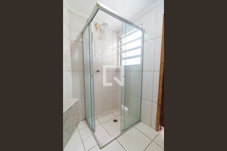 Casa à venda com 110m², 4 quartos e 1 vagaBanheiro 2 Detalhe