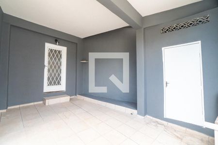 Casa à venda com 110m², 4 quartos e 1 vagaGaragem