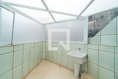 Casa à venda com 110m², 4 quartos e 1 vagaLavanderia