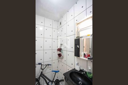 Banheiro 1 de casa à venda com 3 quartos, 80m² em Vila Nogueira, Diadema