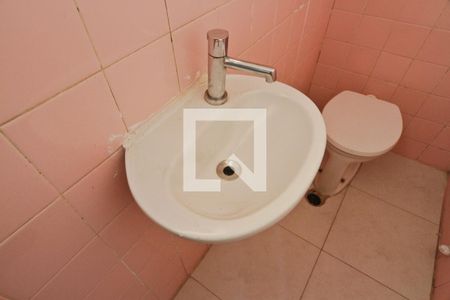 Casa à venda com 165m², 3 quartos e 2 vagas Casa à venda com 165m², 3 quartos e 2 vagasBanheiro da Suíte