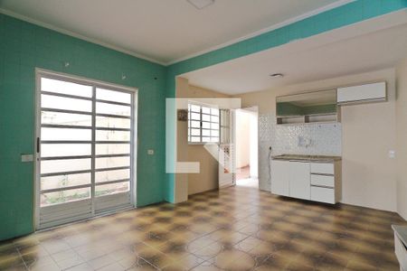 Casa à venda com 165m², 3 quartos e 2 vagas Casa à venda com 165m², 3 quartos e 2 vagasCozinha