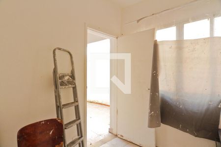 Casa à venda com 165m², 3 quartos e 2 vagas Casa à venda com 165m², 3 quartos e 2 vagasQuarto de Serviço