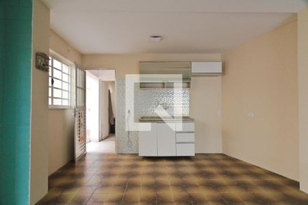 Casa à venda com 165m², 3 quartos e 2 vagas Casa à venda com 165m², 3 quartos e 2 vagasCozinha