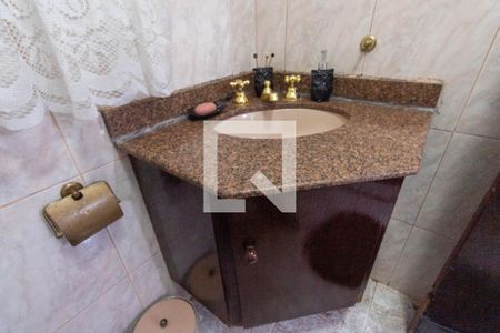 Casa à venda com 126m², 3 quartos e 4 vagas Casa à venda com 126m², 3 quartos e 4 vagasBanheiro