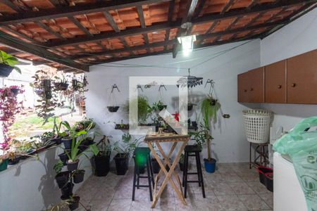 Casa à venda com 126m², 3 quartos e 4 vagas Casa à venda com 126m², 3 quartos e 4 vagasLavanderia