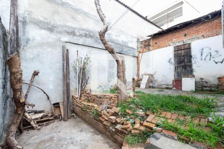 Casa à venda com 126m², 3 quartos e 4 vagas Casa à venda com 126m², 3 quartos e 4 vagasQuintal