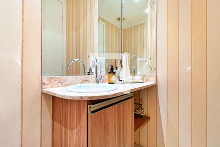 Apartamento à venda com 110m², 2 quartos e 2 vagasLavabo