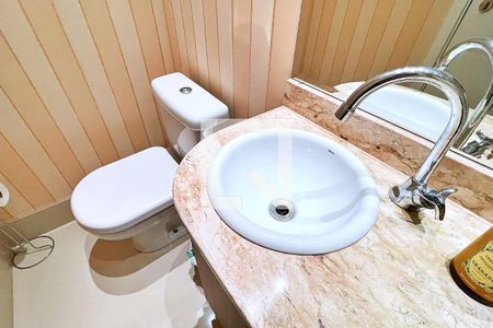 Apartamento à venda com 110m², 2 quartos e 2 vagasLavabo