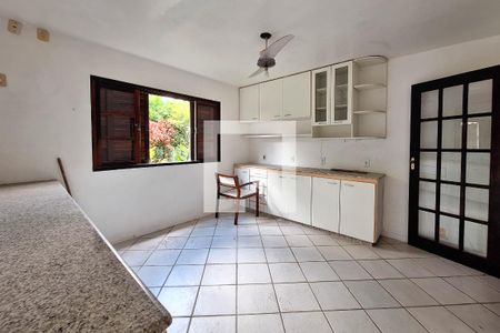 Casa de condomínio à venda com 336m², 6 quartos e 2 vagasCozinha