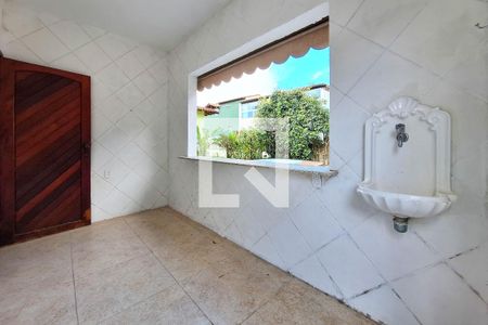 Casa de condomínio à venda com 336m², 6 quartos e 2 vagasÁrea de Serviço