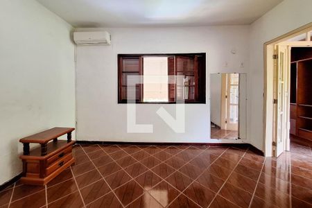 Casa de condomínio à venda com 336m², 6 quartos e 2 vagasSuíte 3