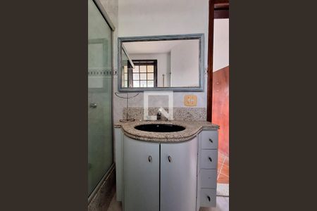 Casa de condomínio à venda com 336m², 6 quartos e 2 vagasBanheiro da Suíte 2