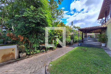 Casa de condomínio à venda com 336m², 6 quartos e 2 vagasQuintal