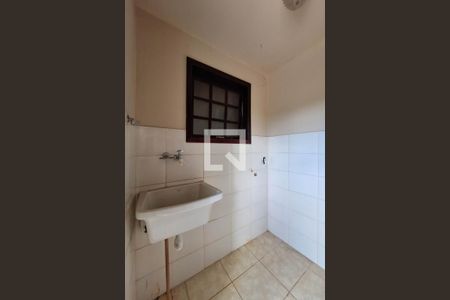 Casa de condomínio à venda com 336m², 6 quartos e 2 vagasLavanderia