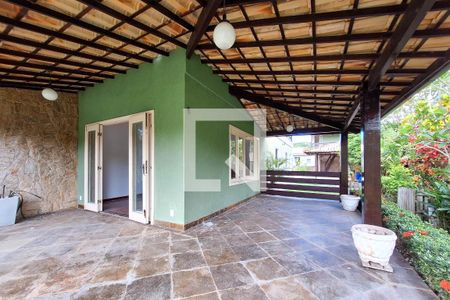 Casa de condomínio à venda com 336m², 6 quartos e 2 vagasQuintal