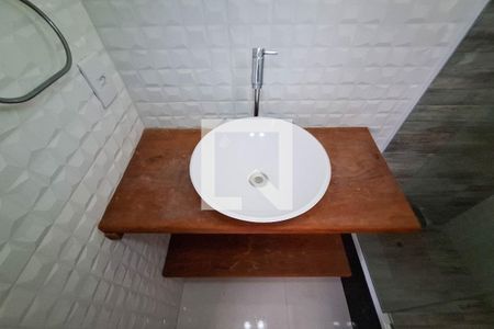 Casa de condomínio à venda com 336m², 6 quartos e 2 vagasBanheiro Social