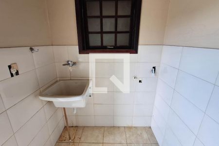 Casa de condomínio à venda com 336m², 6 quartos e 2 vagasLavanderia