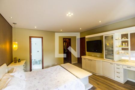 Casa de condomínio à venda com 450m², 5 quartos e 8 vagas Casa de condomínio à venda com 450m², 5 quartos e 8 vagasSuíte master