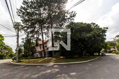Casa de condomínio à venda com 450m², 5 quartos e 8 vagas Casa de condomínio à venda com 450m², 5 quartos e 8 vagasVista da Rua