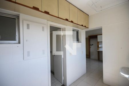 Apartamento à venda com 146m², 3 quartos e 2 vagasÁrea de Serviço