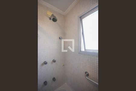 Apartamento à venda com 146m², 3 quartos e 2 vagasChuveiro do Banheiro