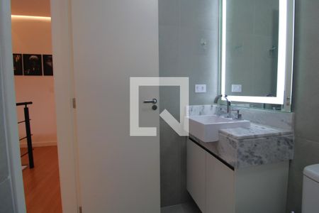 Casa à venda com 123m², 3 quartos e 2 vagasBanheiro comum