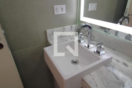 Casa à venda com 123m², 3 quartos e 2 vagasPia banheiro comum