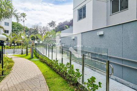 Apartamento à venda com 54m², 2 quartos e 2 vagas Apartamento à venda com 54m², 2 quartos e 2 vagasEntrada