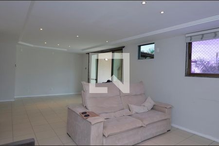 Apartamento para alugar com 192m², 4 quartos e 3 vagasSala