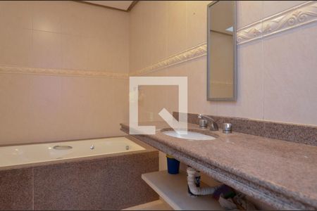 Apartamento para alugar com 192m², 4 quartos e 3 vagasBanheiro 2