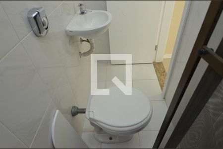 Apartamento para alugar com 192m², 4 quartos e 3 vagasBanheiro Social