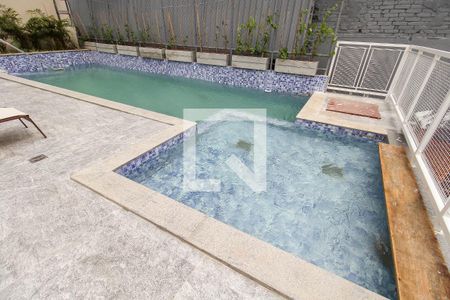 Apartamento à venda com 34m², 1 quarto e sem vagaPiscina