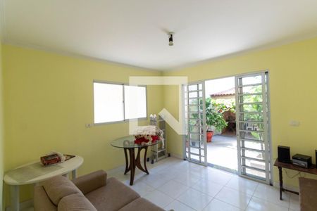 Casa à venda com 300m², 3 quartos e 2 vagasEdícula