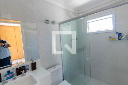 Casa à venda com 300m², 3 quartos e 2 vagasBanheiro da Suíte