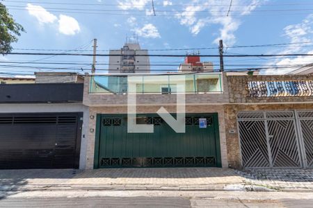 Casa à venda com 300m², 3 quartos e 2 vagasFachada
