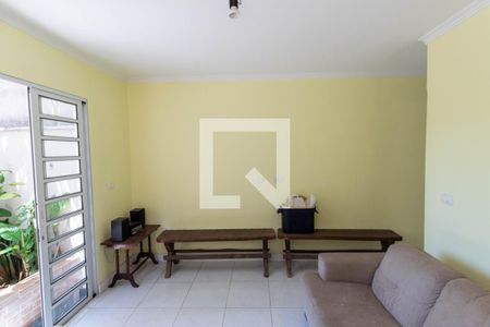 Casa à venda com 300m², 3 quartos e 2 vagasEdícula